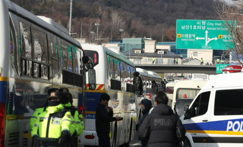 逮捕尹锡悦未果 韩国总统官邸今天发生了什么？